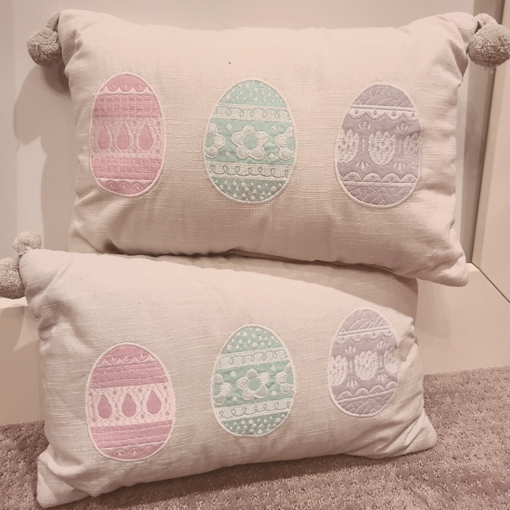 2 Easter Egg Decorative Pillows